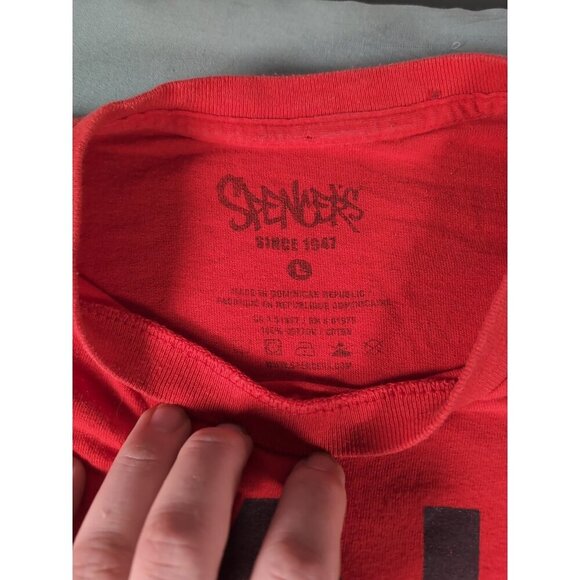 Spencer’s Red Hail Trash Graphic Short Sleeve T-Shirt Unisex Size Large - Picture 4 of 5